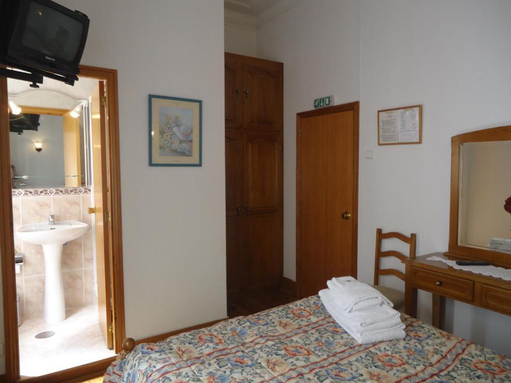 Hotel Aviz Figueira da Foz Zimmer foto